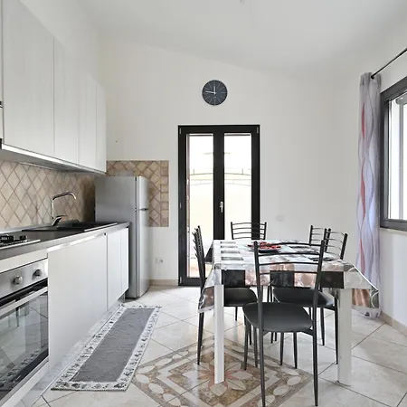 Casa Per Piu Famiglie *